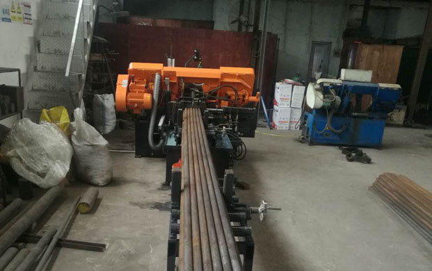 成都某（mǒu）模具有限公司使用帶鋸床案例（lì）