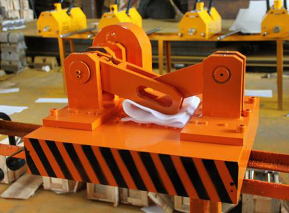 四川磁力吊（diào）裝器