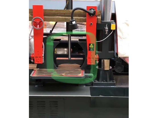 樂（lè）意鋸（jù）床